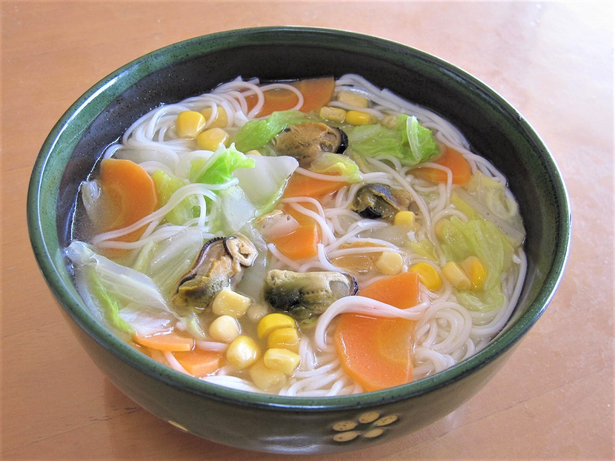 ムール貝と白菜の具だくさんにゅうめん みんなの缶つま 缶つま倶楽部